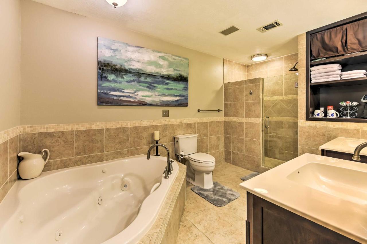 Quiet Lake Conroe Townhome With 2 Boat Slips! Willis Eksteriør billede