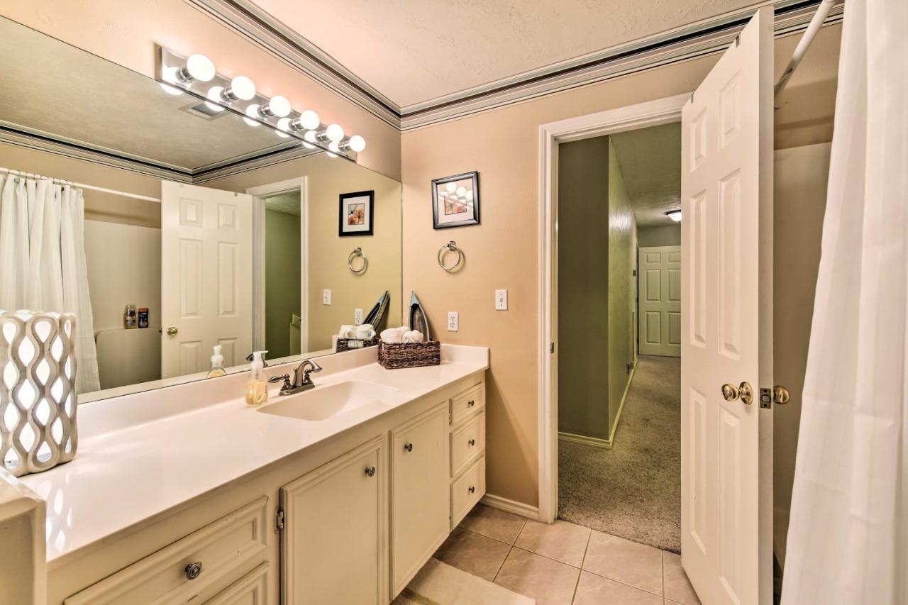 Quiet Lake Conroe Townhome With 2 Boat Slips! Willis Eksteriør billede