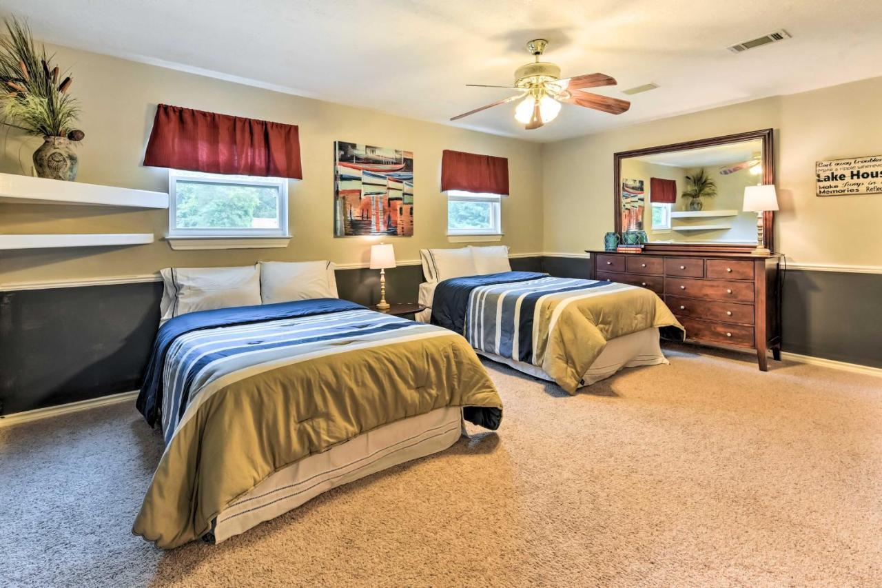 Quiet Lake Conroe Townhome With 2 Boat Slips! Willis Eksteriør billede