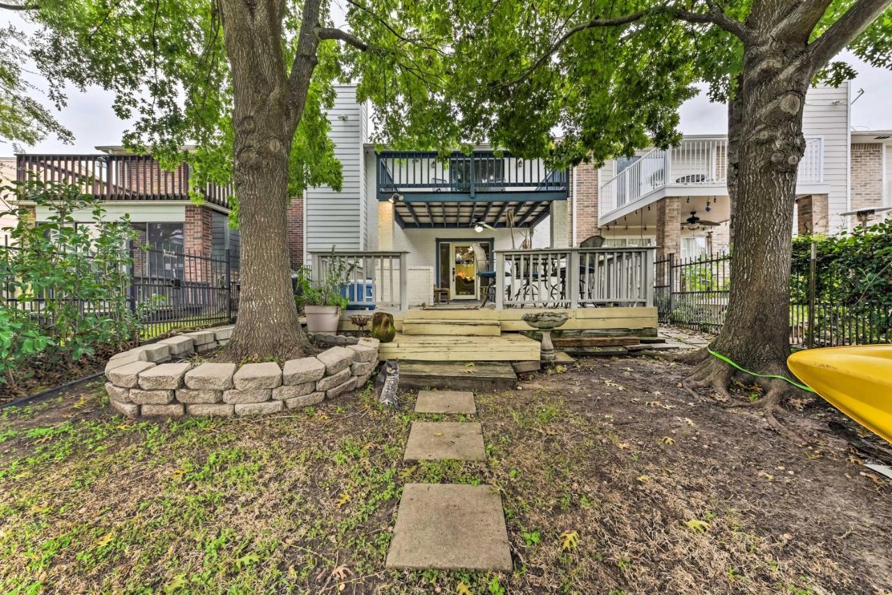 Quiet Lake Conroe Townhome With 2 Boat Slips! Willis Eksteriør billede