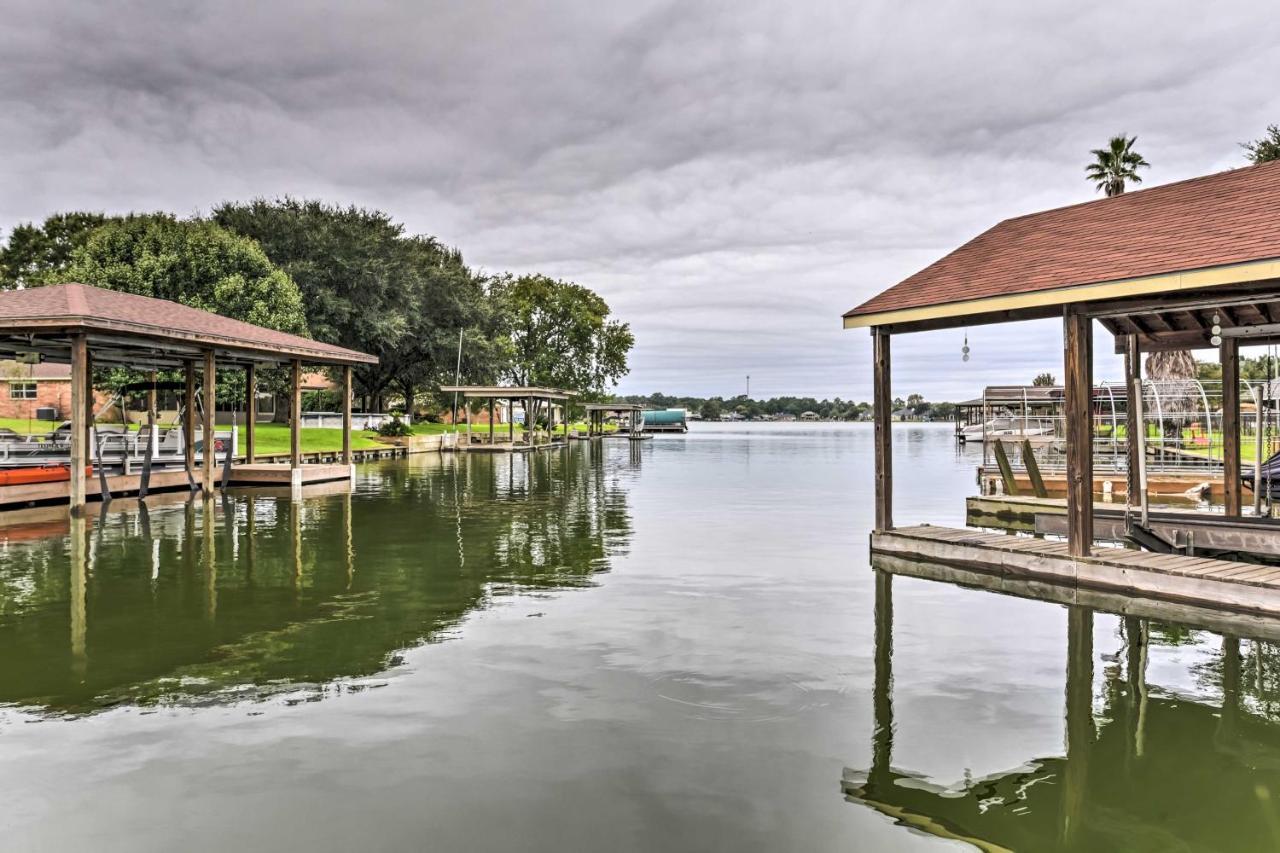 Quiet Lake Conroe Townhome With 2 Boat Slips! Willis Eksteriør billede